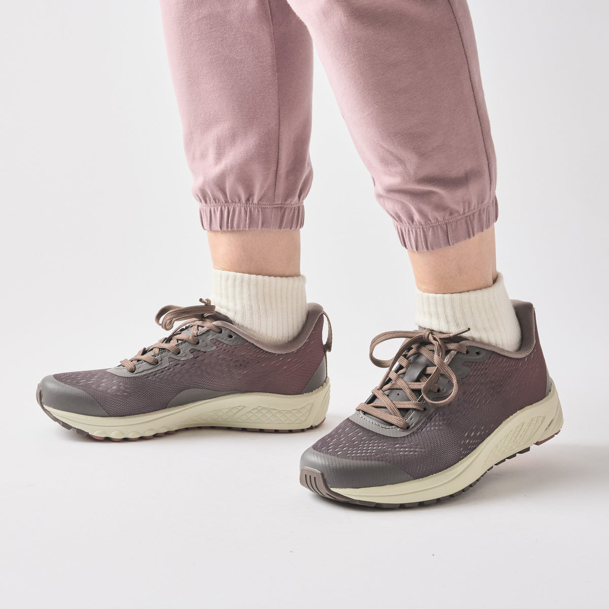 Propet Propet One Evolve Women's Sneaker - Mocha