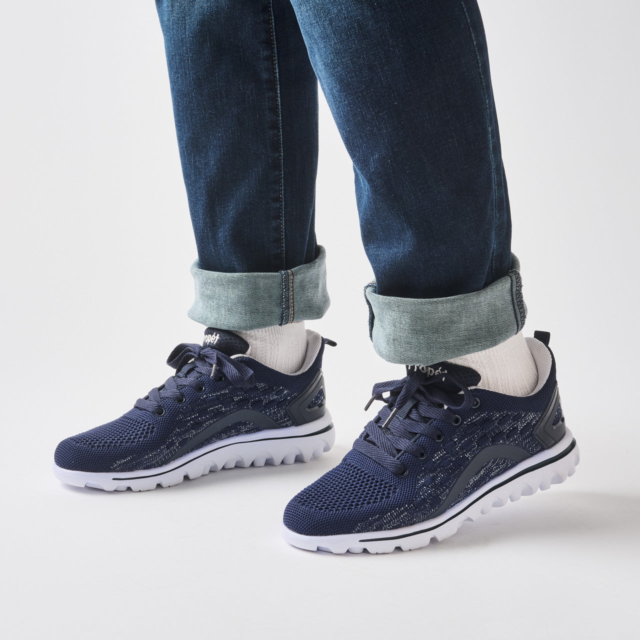 Propet TravelActiv Axial Women's Sneaker - Navy/White