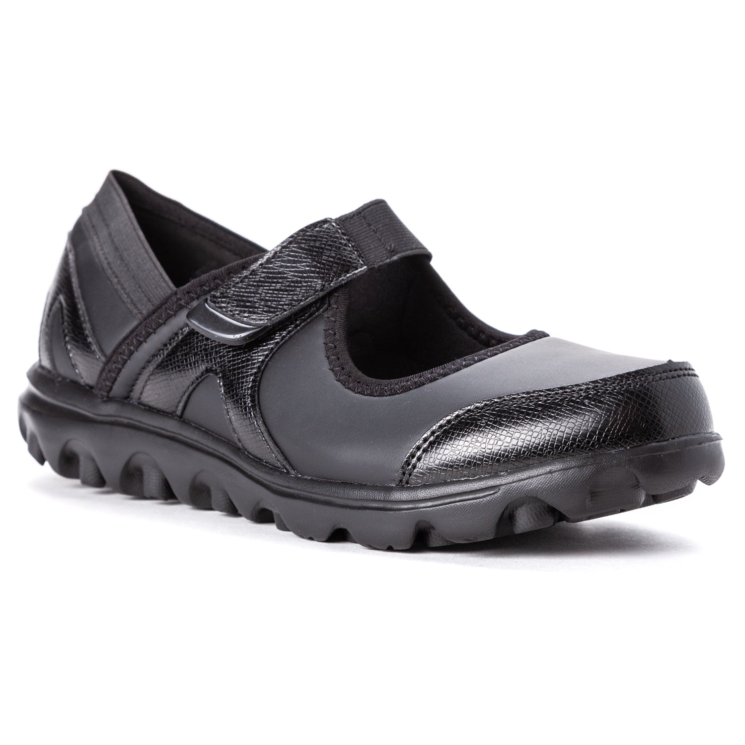 Propet Onalee Women's Sneaker - All Black Smooth in women's 4E extra wide